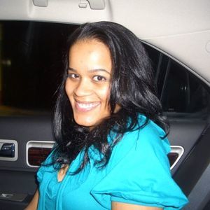 Meet your Posher, Raquel